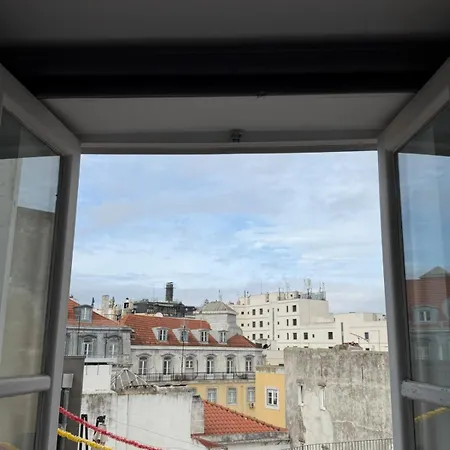 Perfect In The Heart Of Lisbon *
